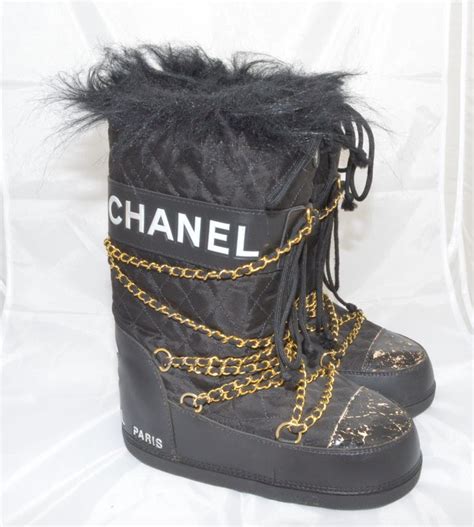 moon boots chanel prix|Black Quilted Apres Ski Moon Boots Size 5.